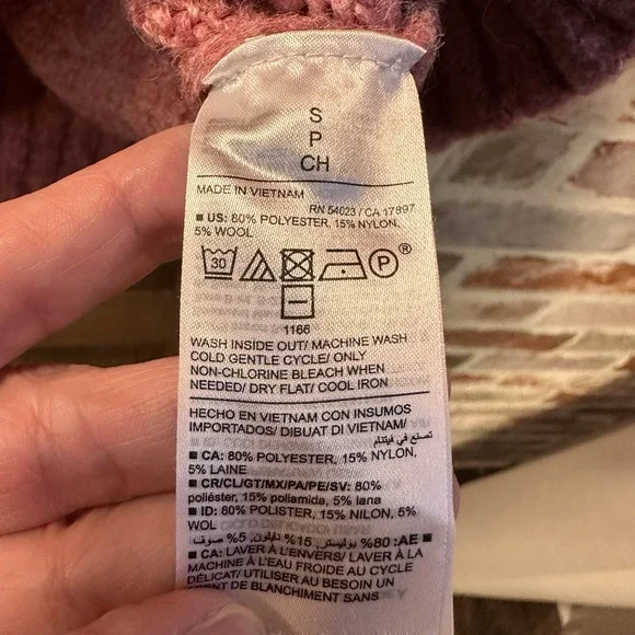 Old Navy Sweater Women Small Pink Fuzzy Basic Crew Neck Long Sleeve Cozy - Picture 5 of 7